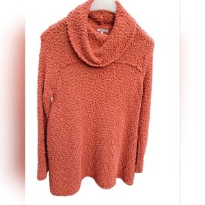 Over sized Orange Sweater sz S. ptp 21.2"